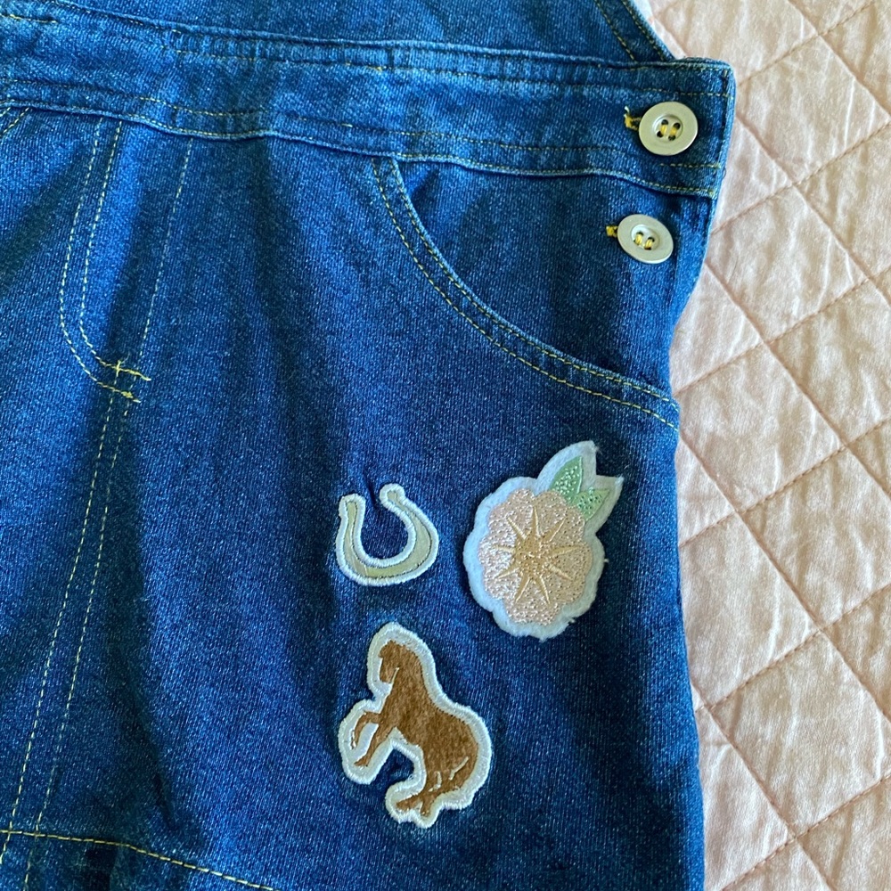 Outfit - Picture 2 of 4